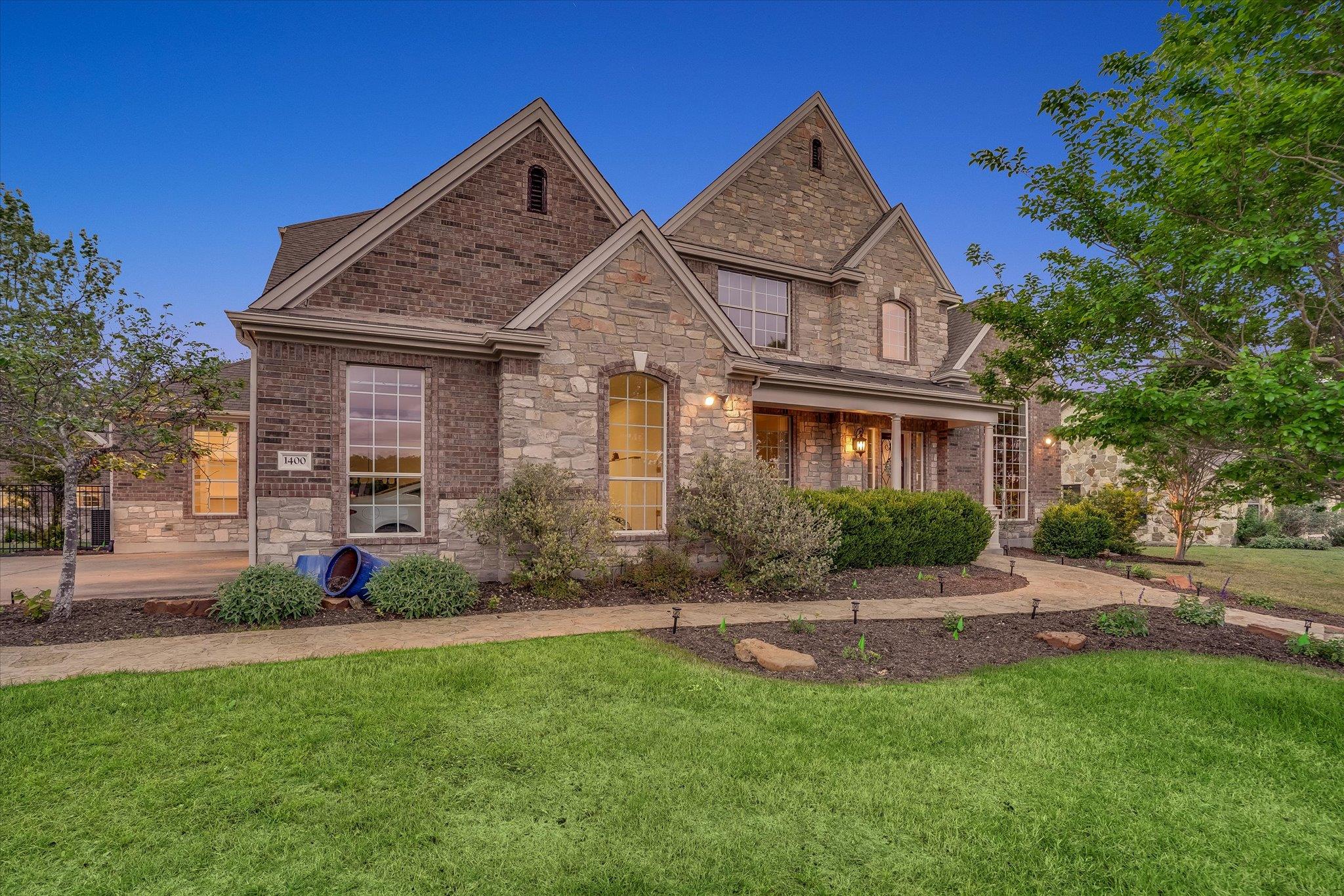 Single Family Residence