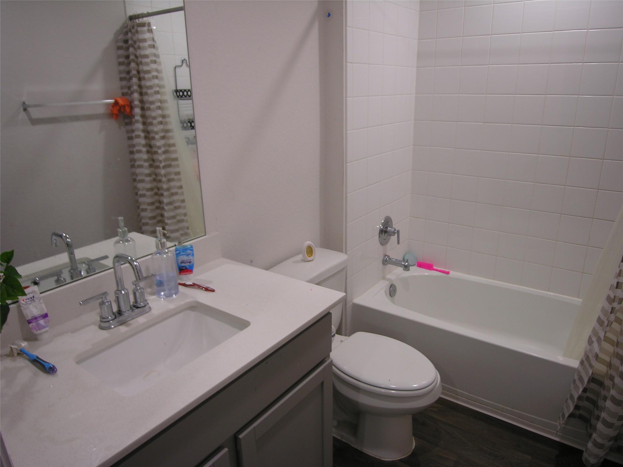 Photo 11