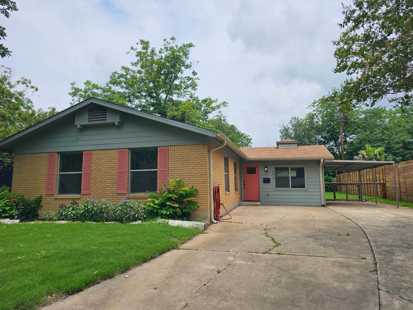 Single Family Residence