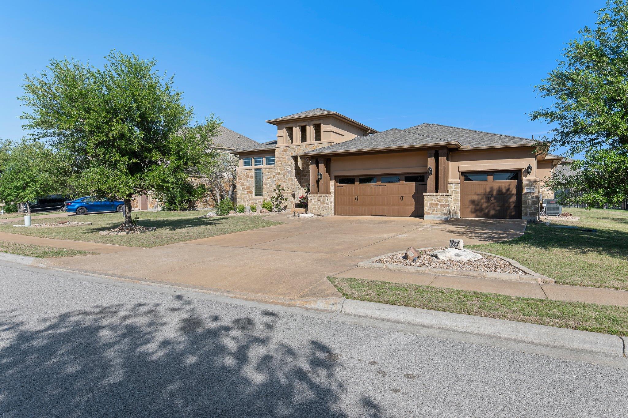 Single Family Residence