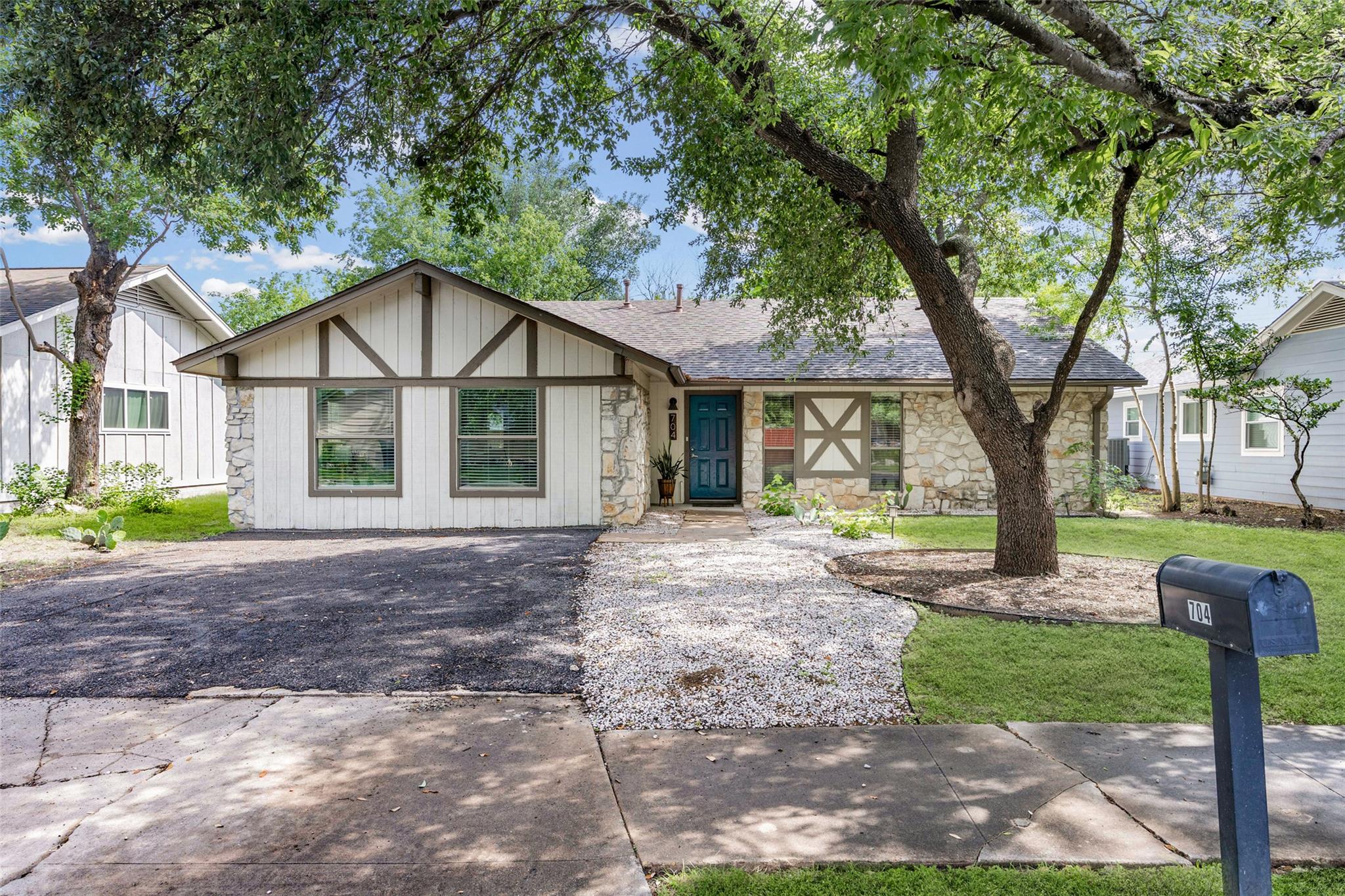 Single Family Residence