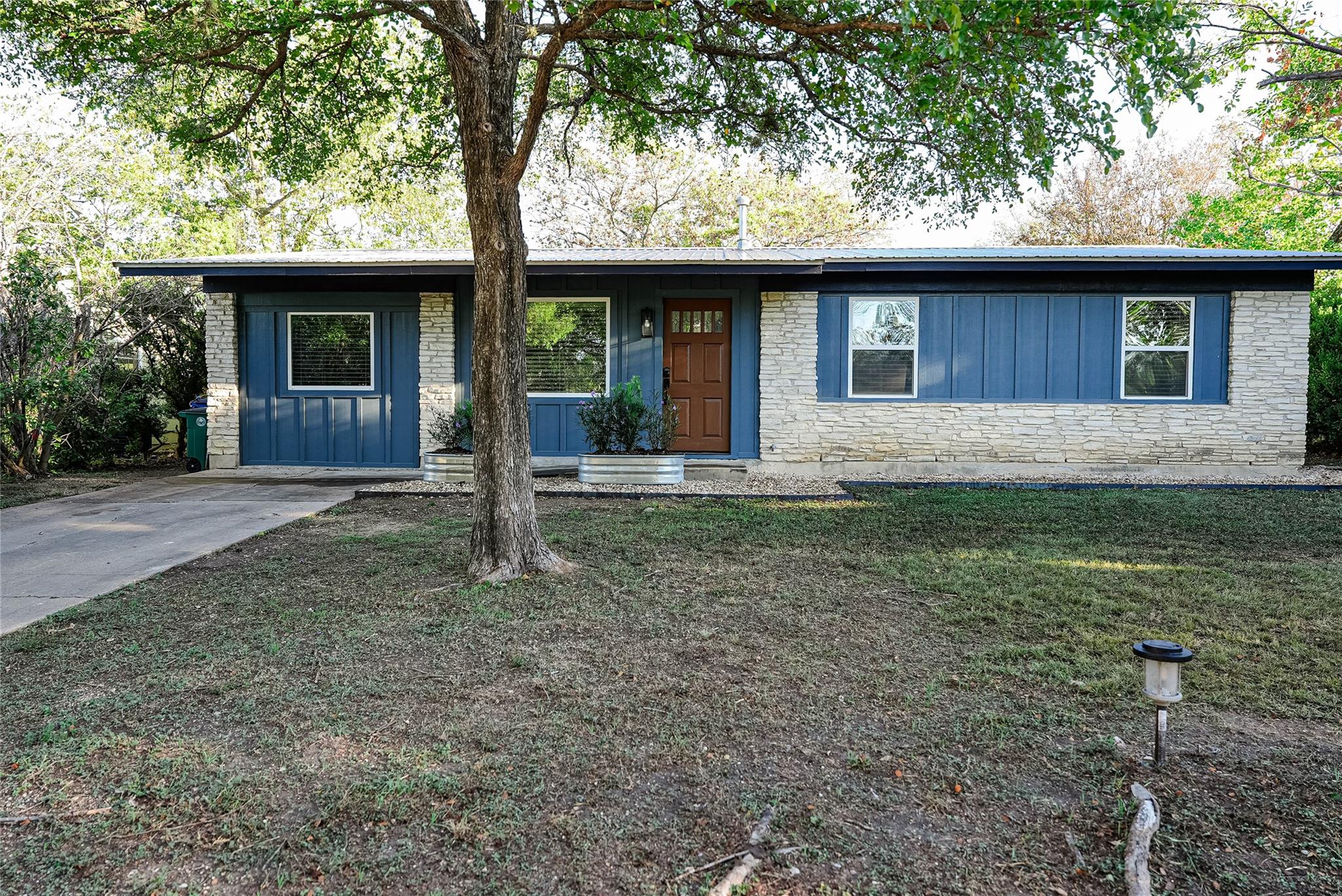 Single Family Residence