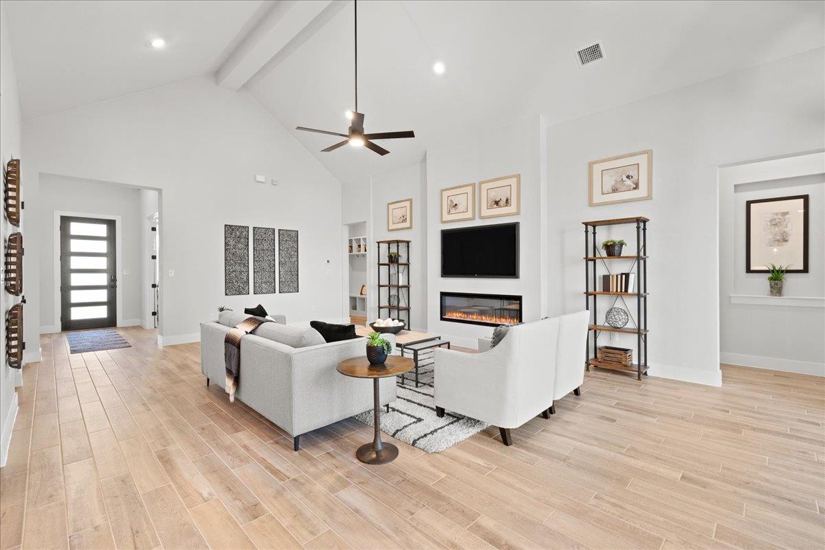 Single Family Residence