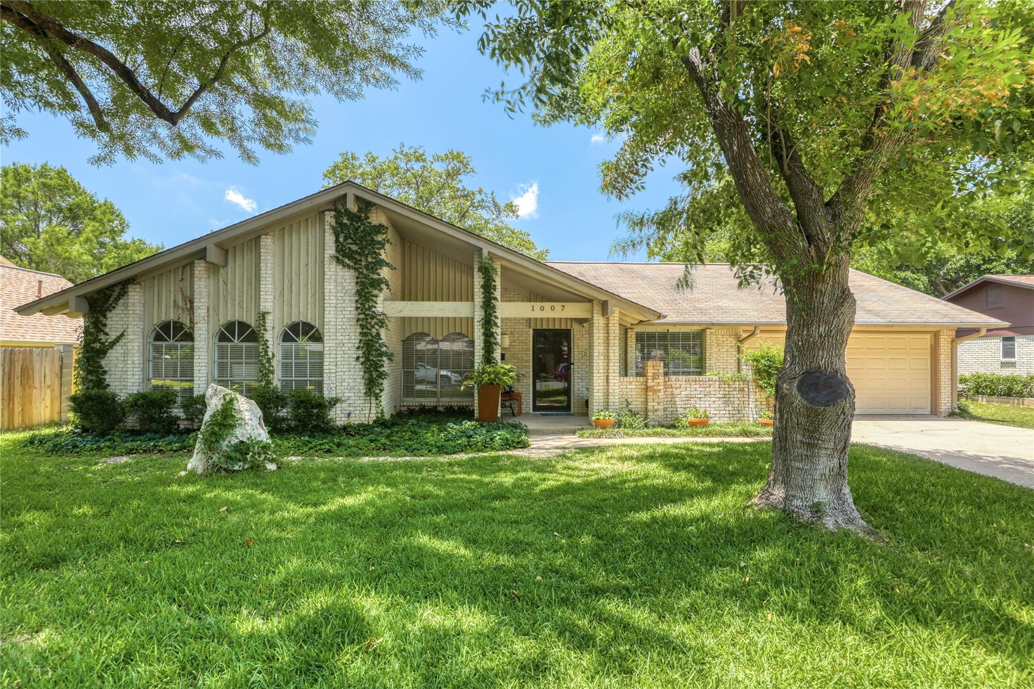 Single Family Residence