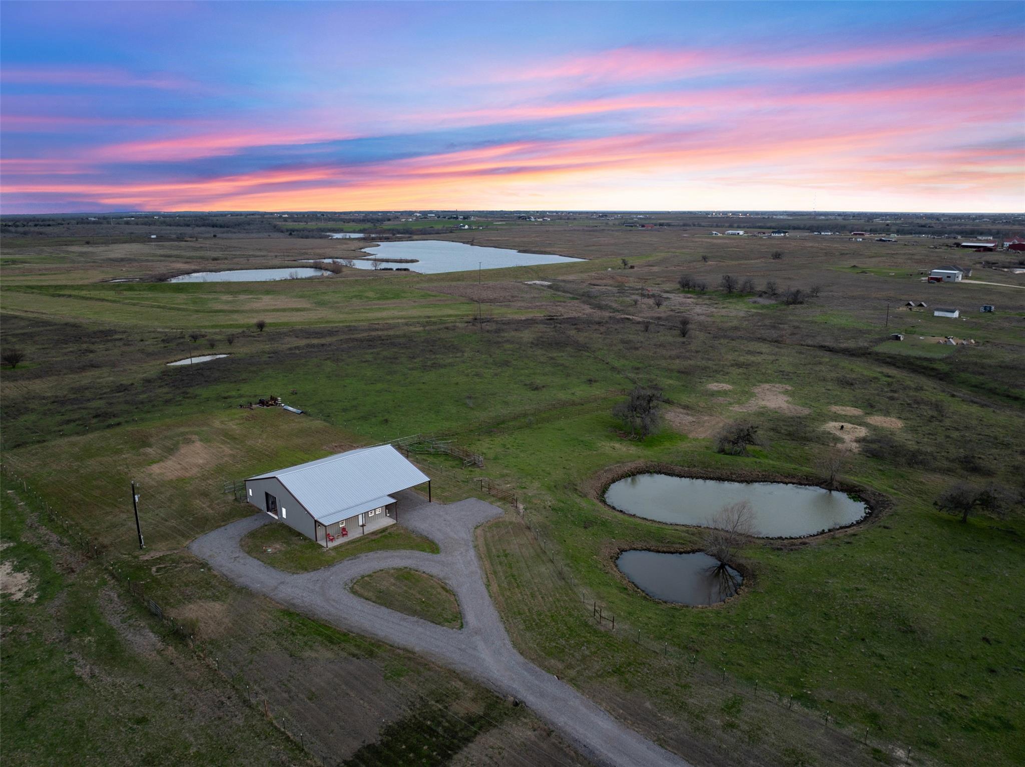 700 County Road 466