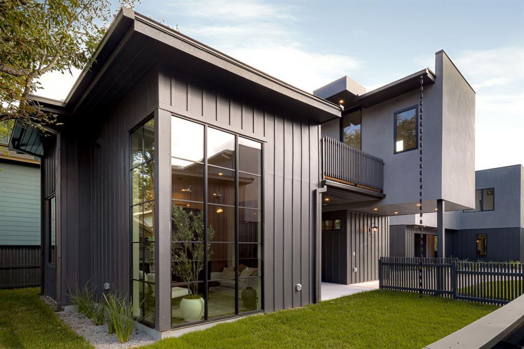 Single Family Residence