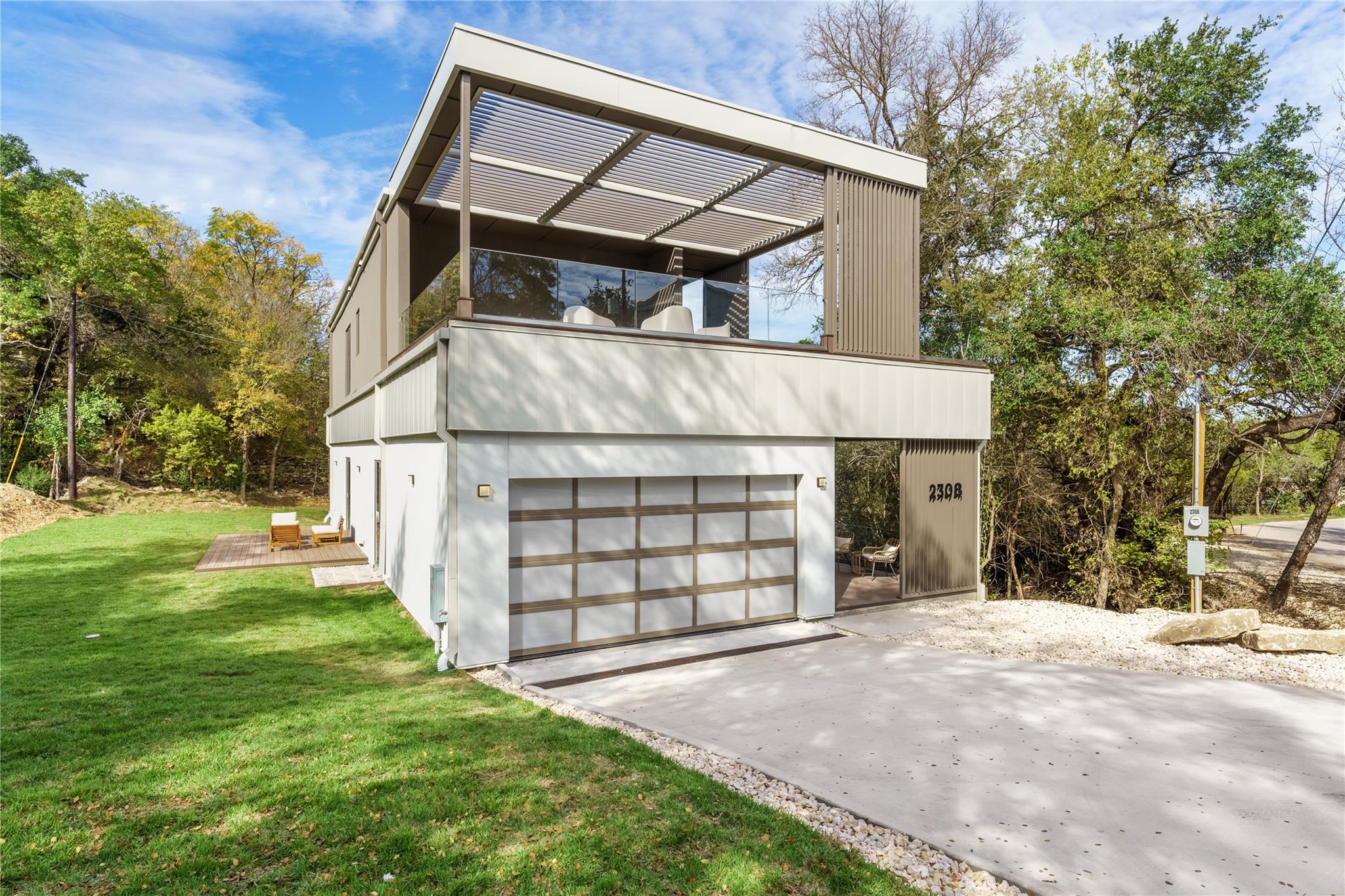 Single Family Residence