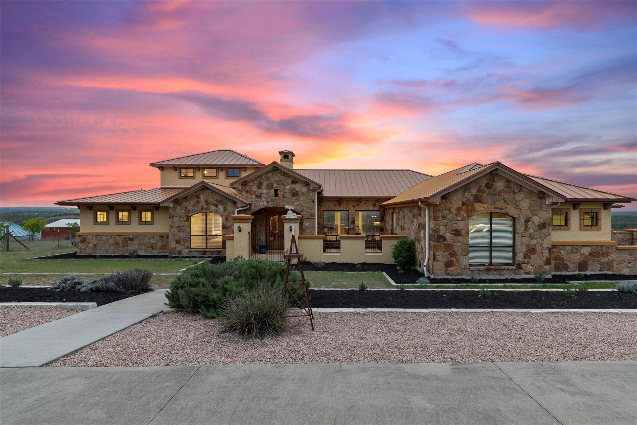 Single Family Residence
