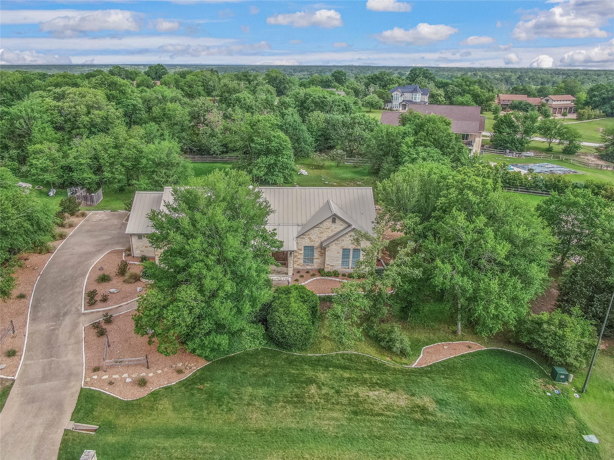 4819 Williams Creek