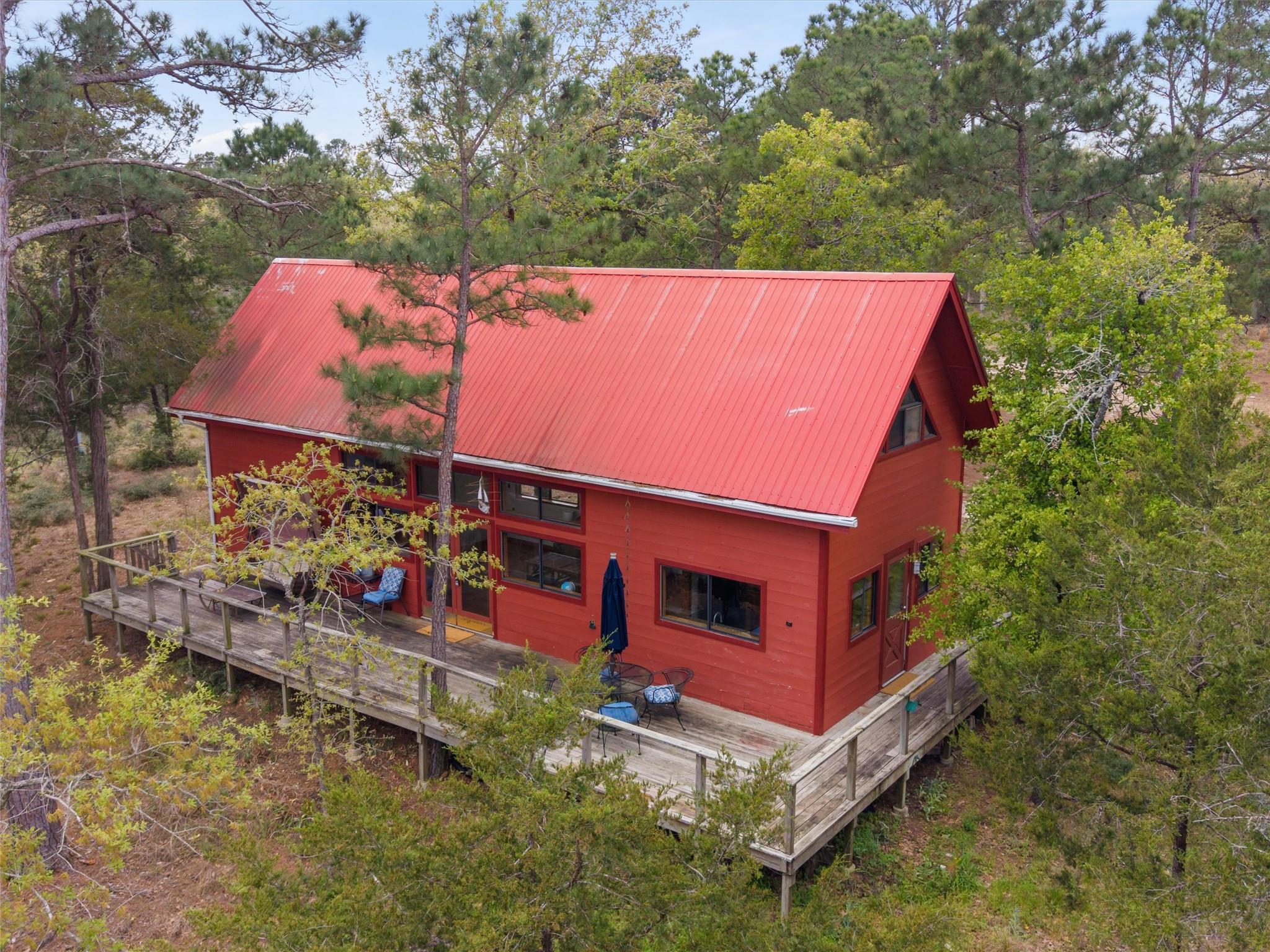 215 Lakeview
