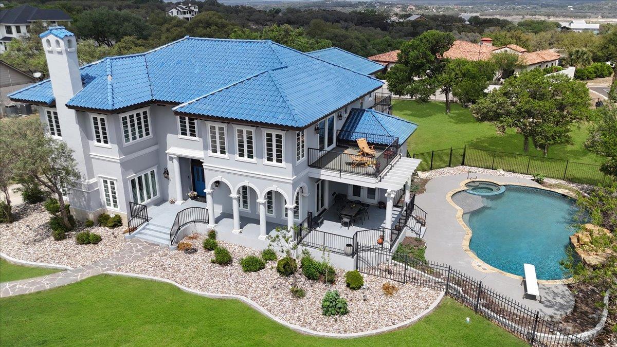 Single Family Residence