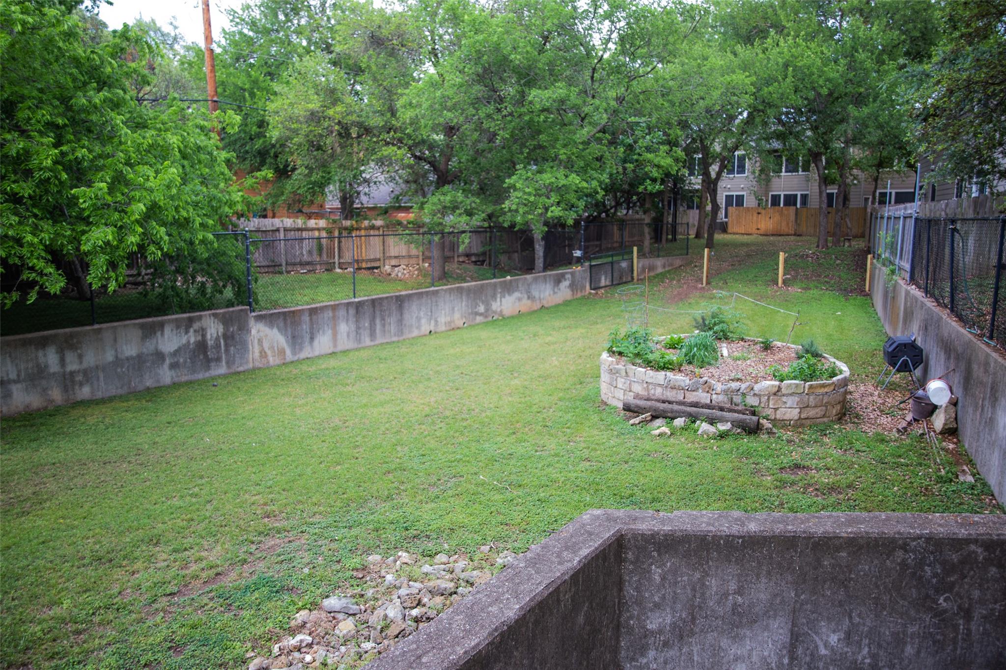 Photo 29