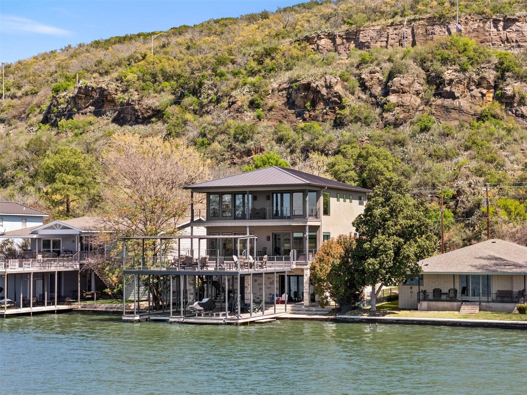 Single Family Residence