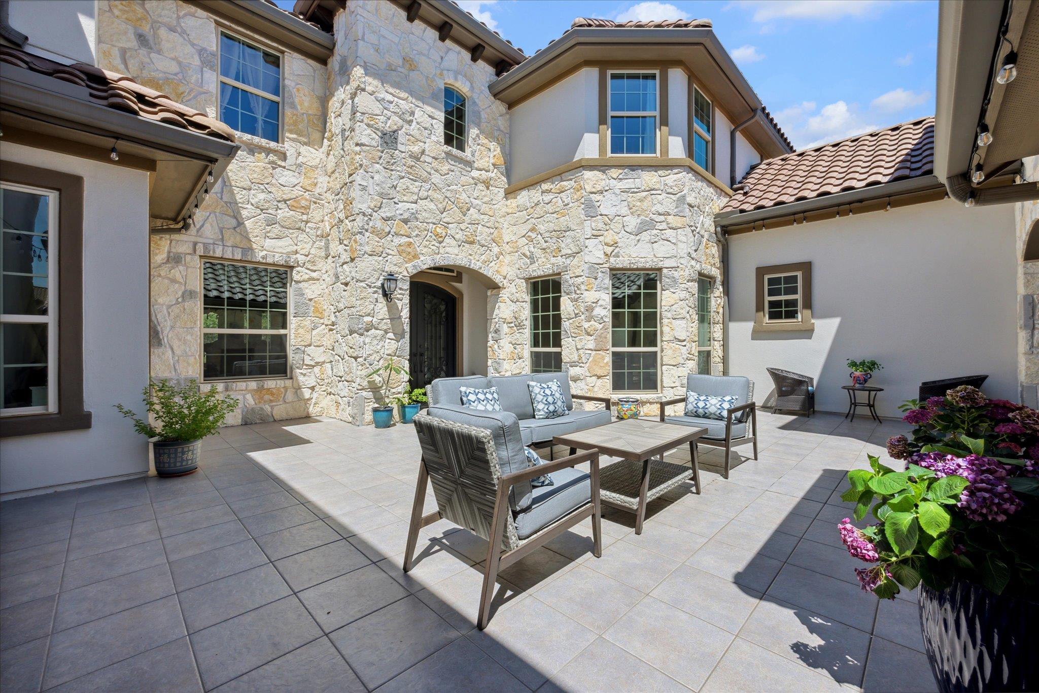 Single Family Residence