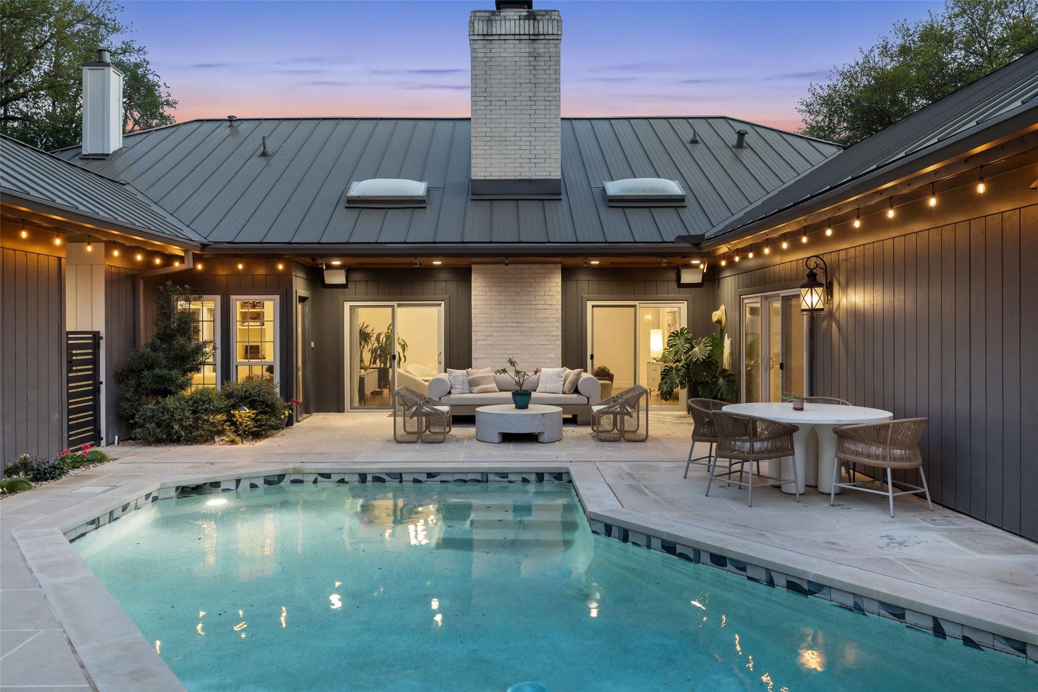 Single Family Residence