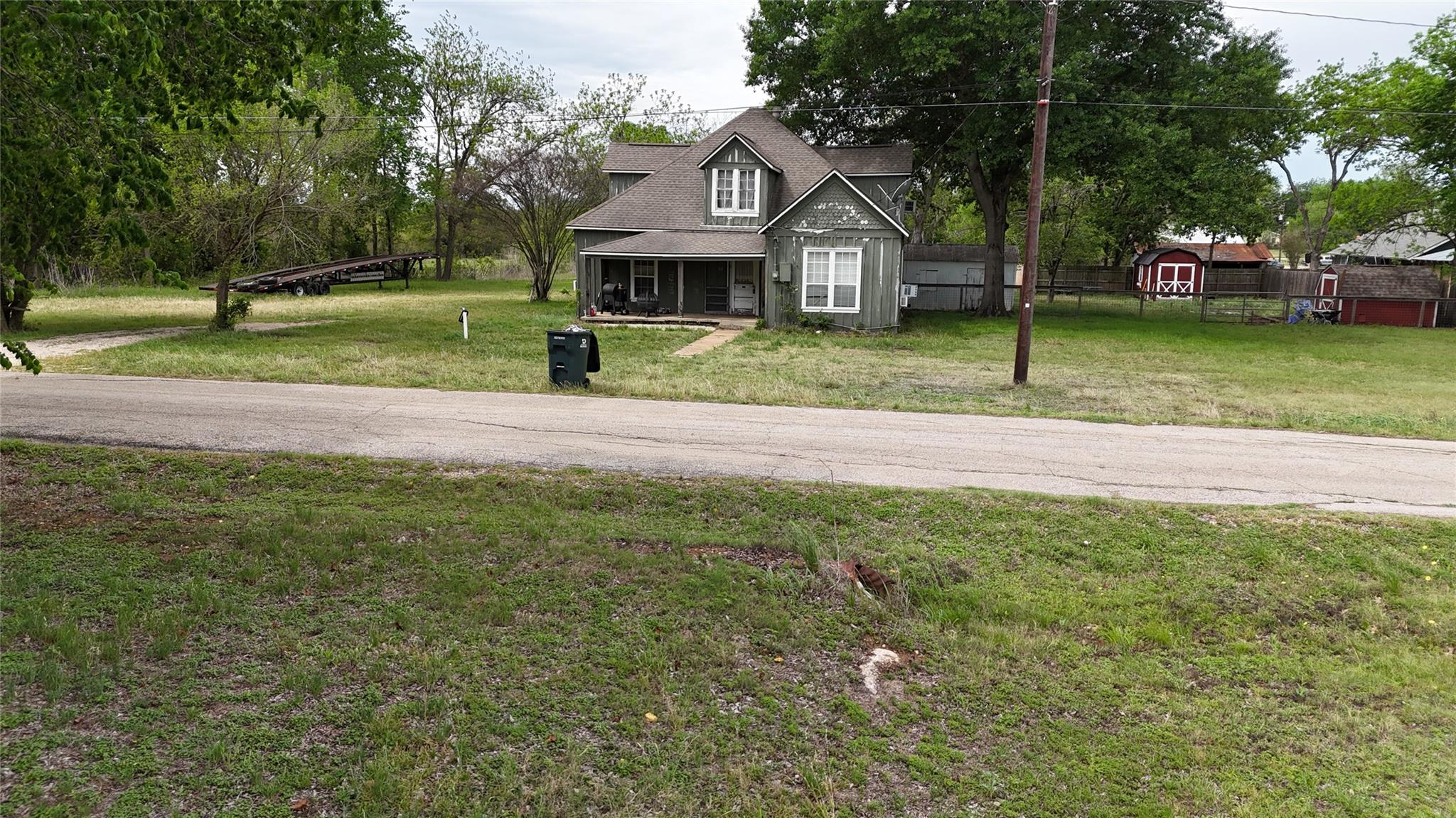 517 Giddings