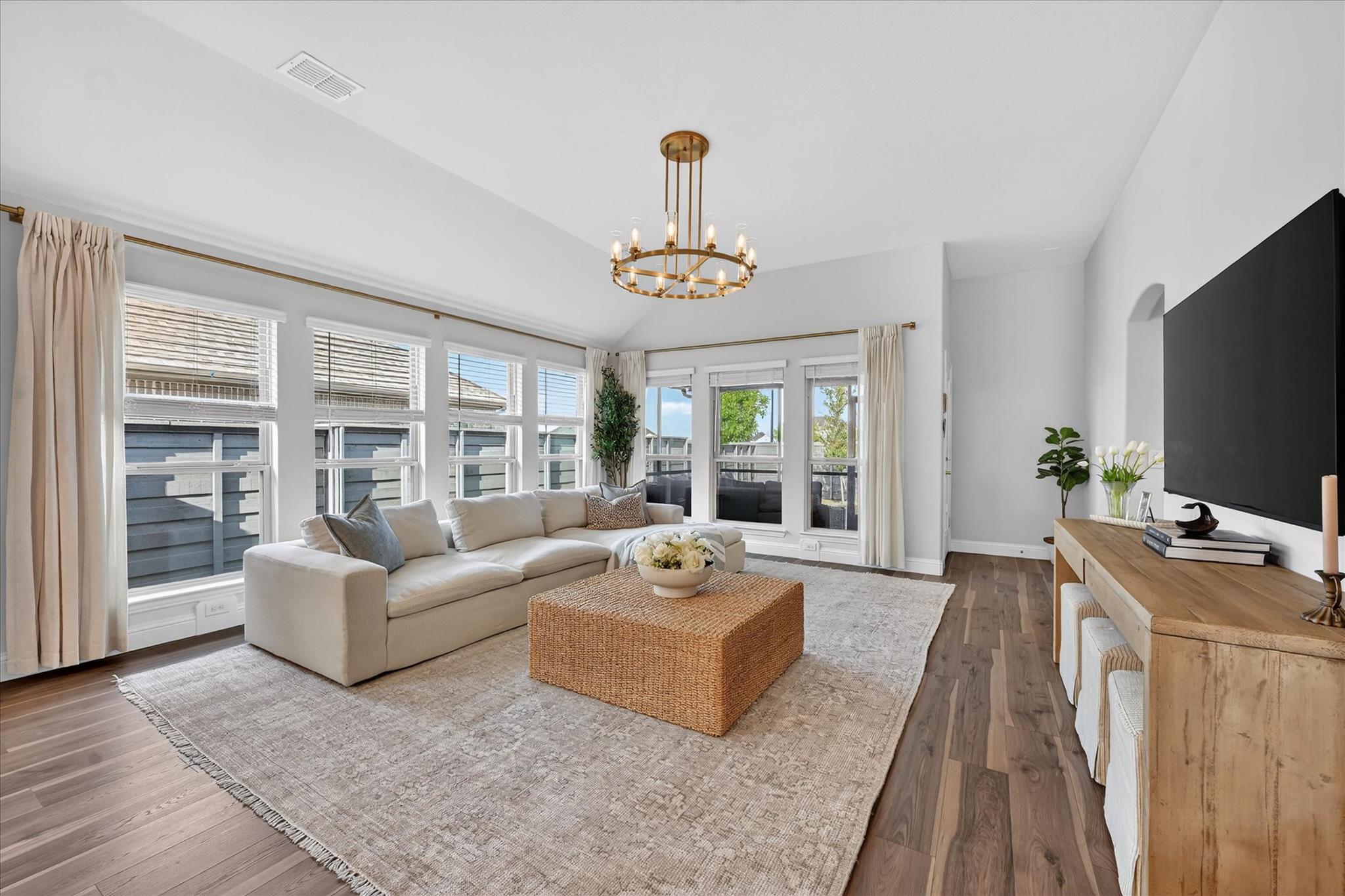 Single Family Residence