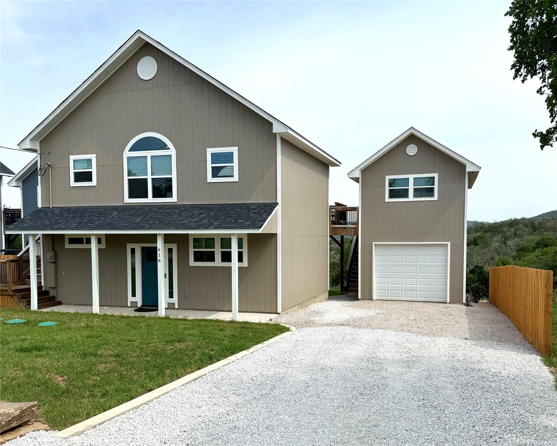 618 Hill