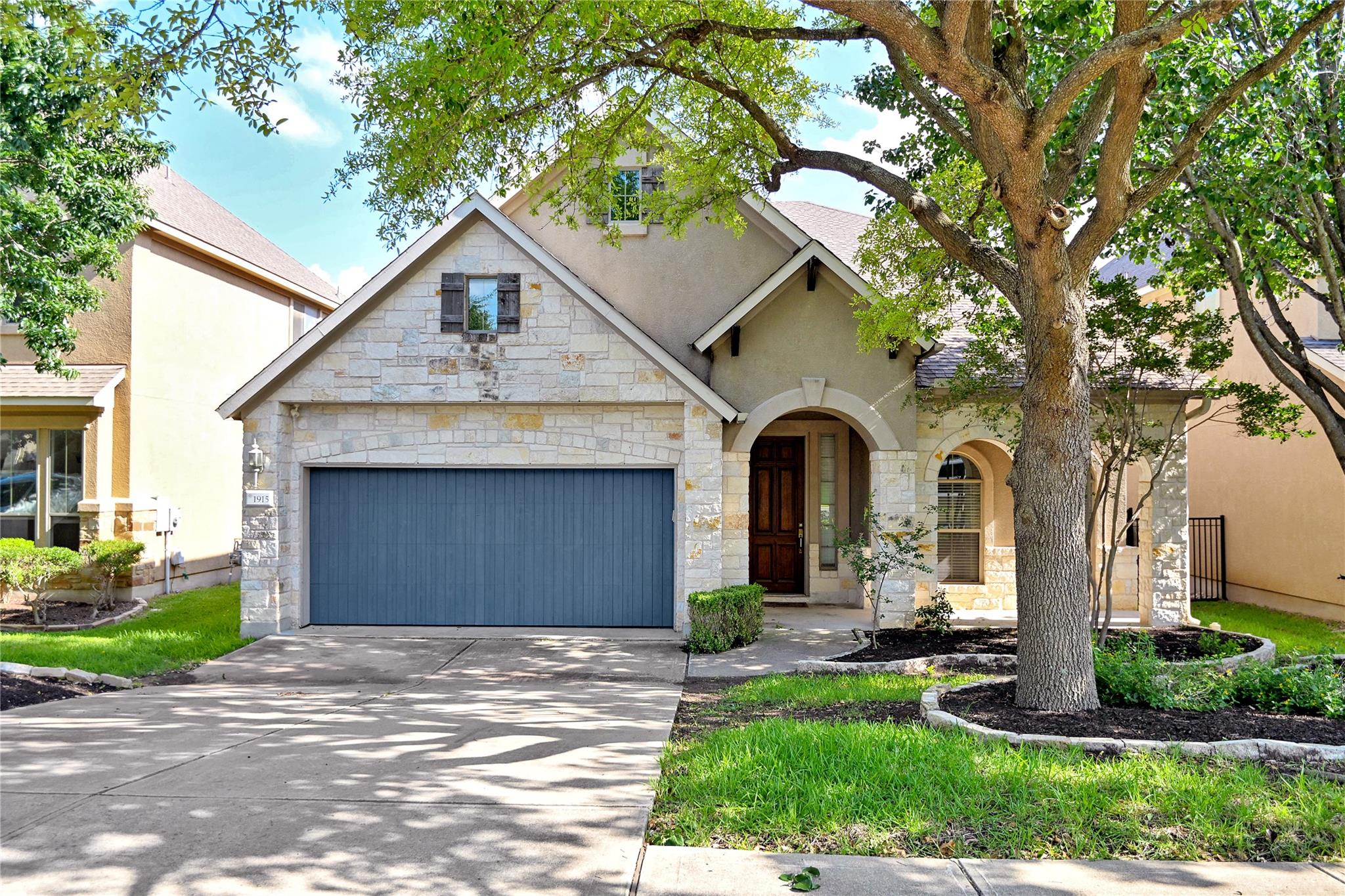 Single Family Residence