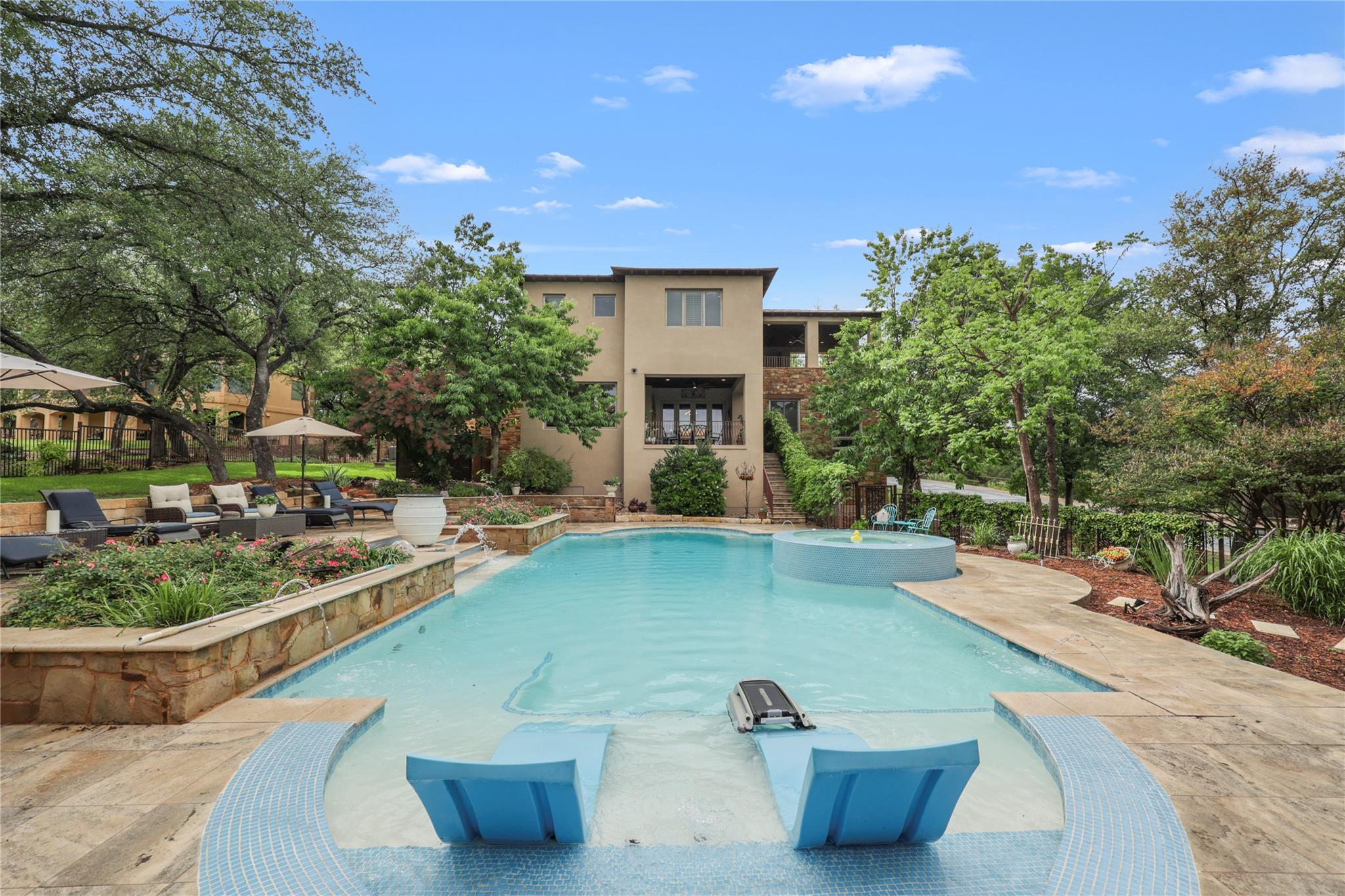 Single Family Residence