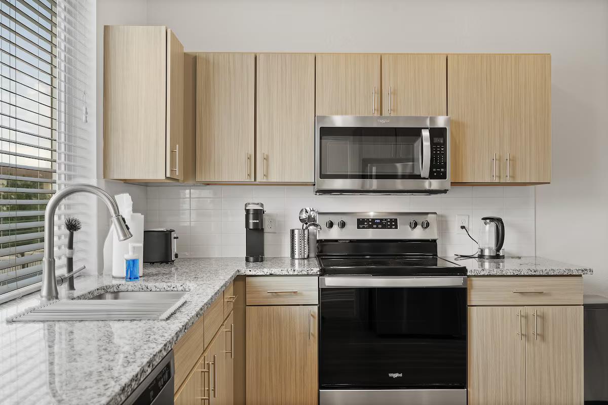 1201 Whitestone