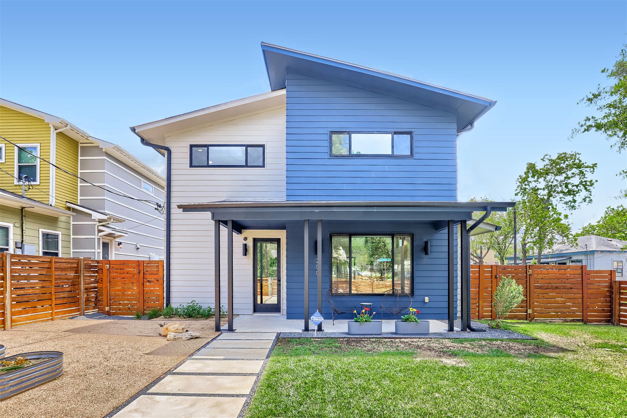 Single Family Residence