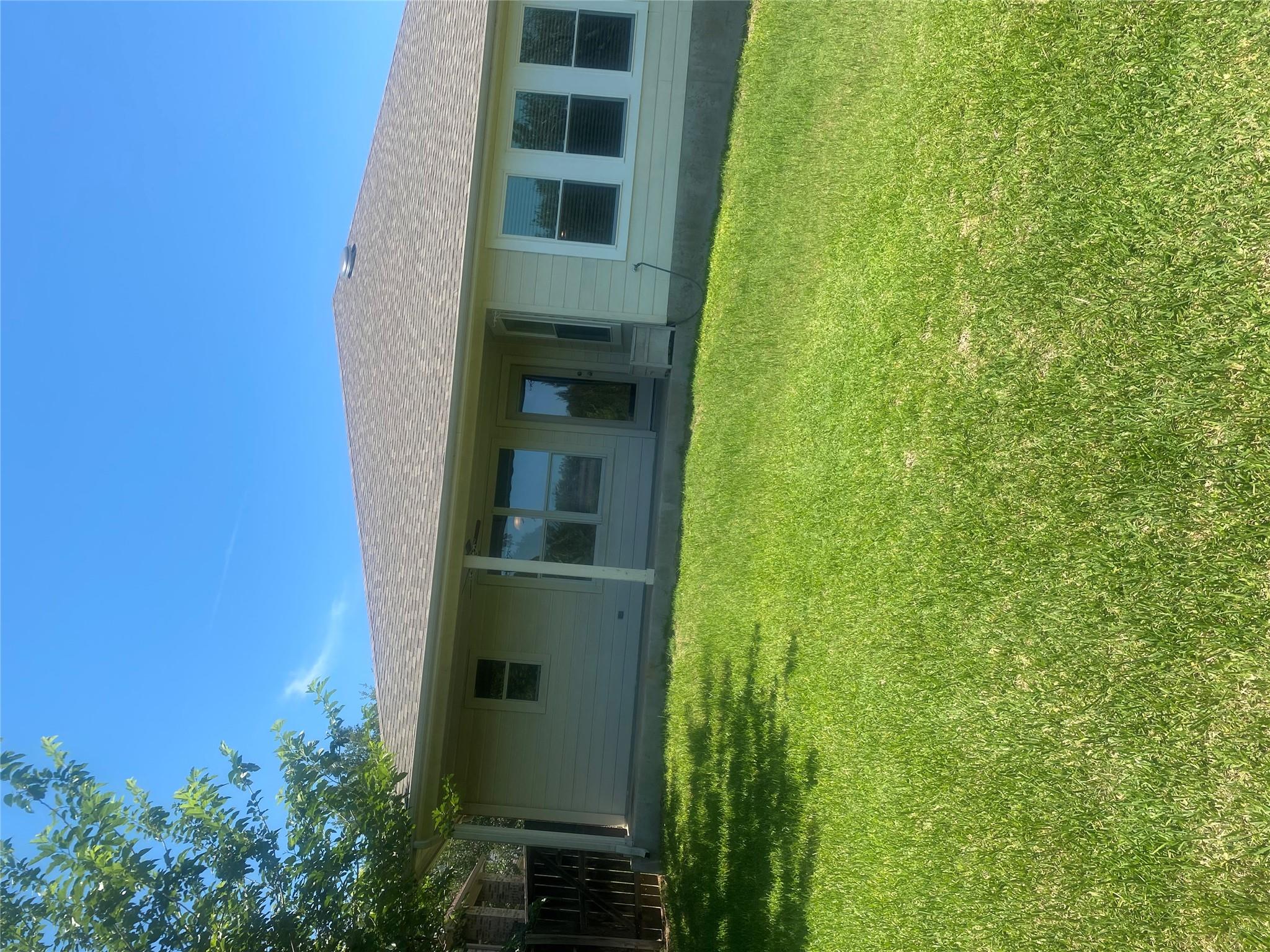 Photo 33
