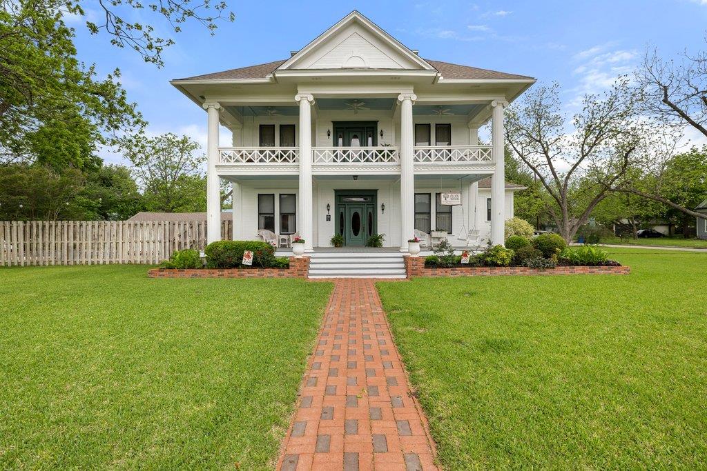 Single Family Residence