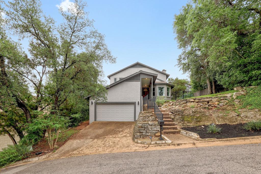 Single Family Residence
