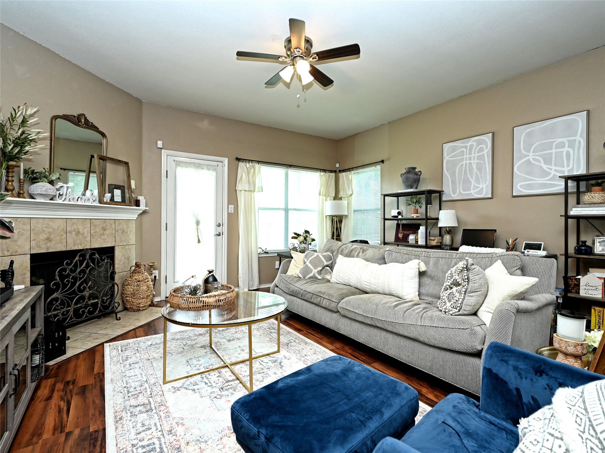 Photo 4