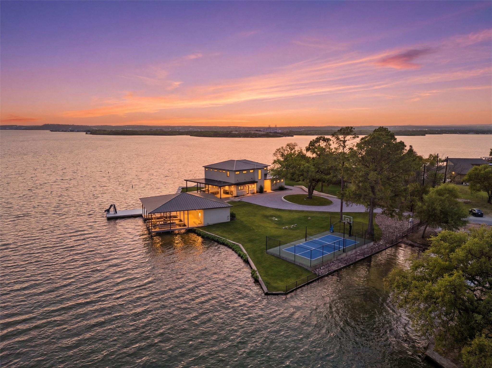 421 Hillview