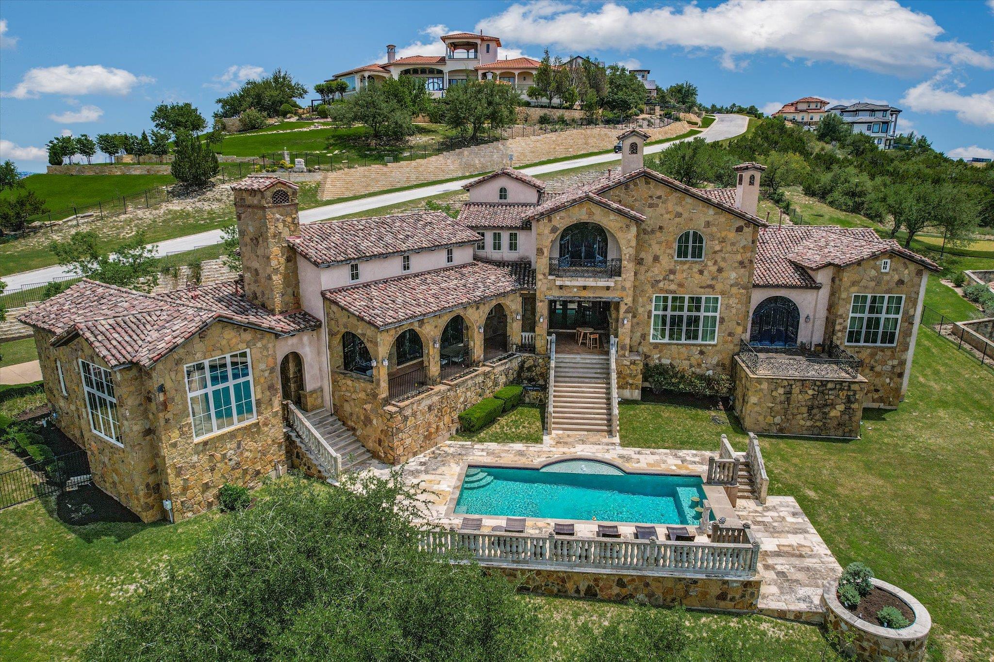 Single Family Residence