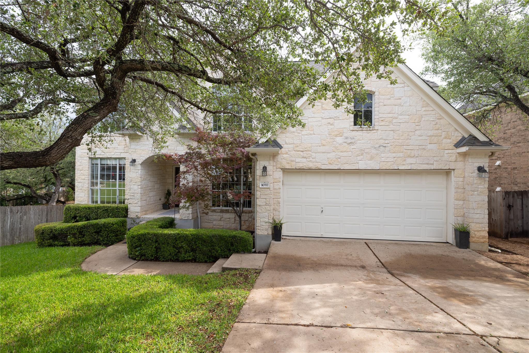Single Family Residence
