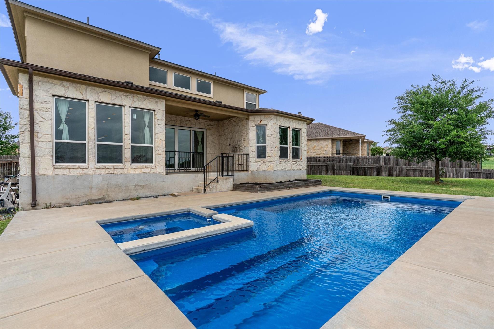 Single Family Residence
