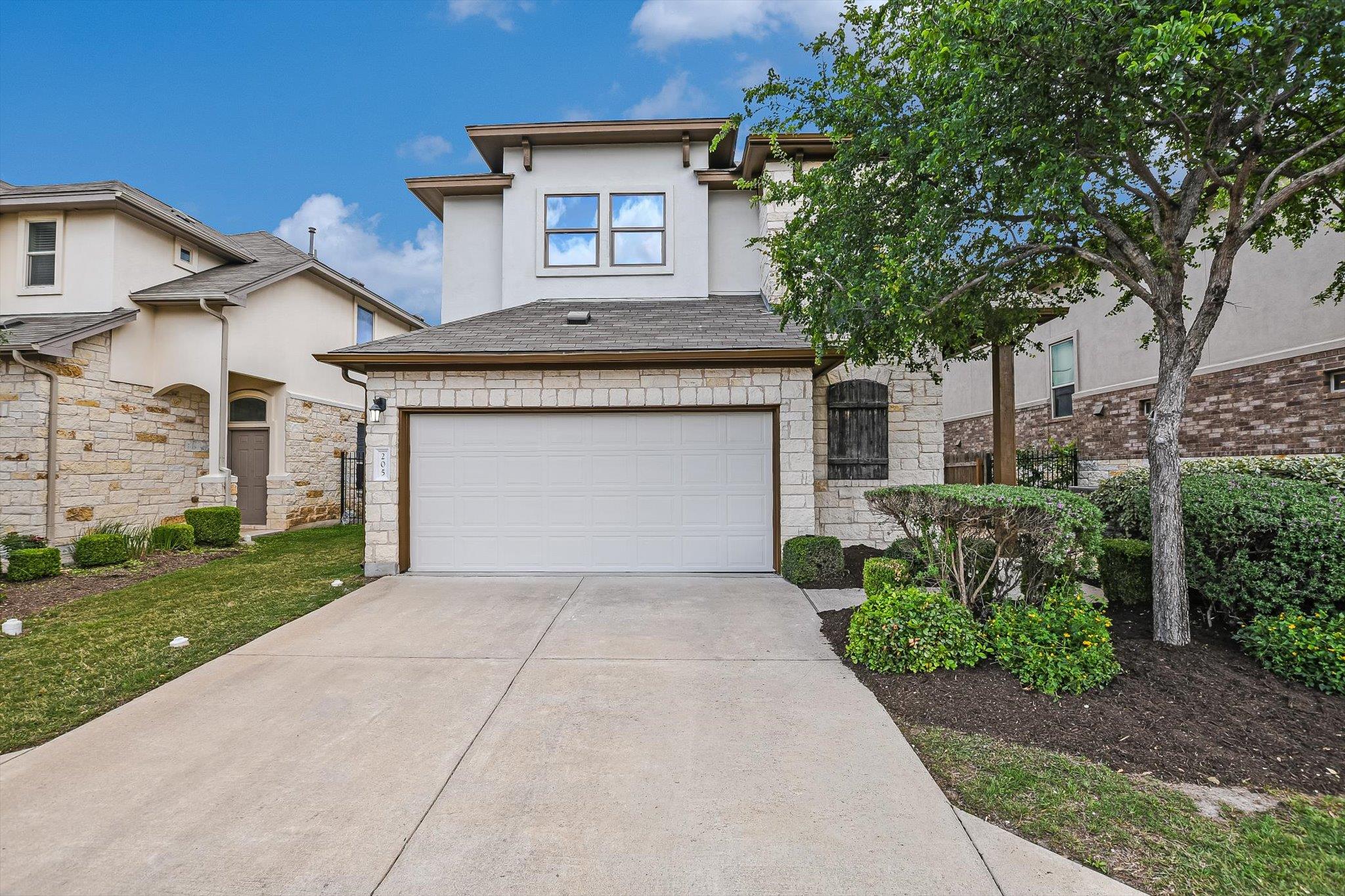 Single Family Residence