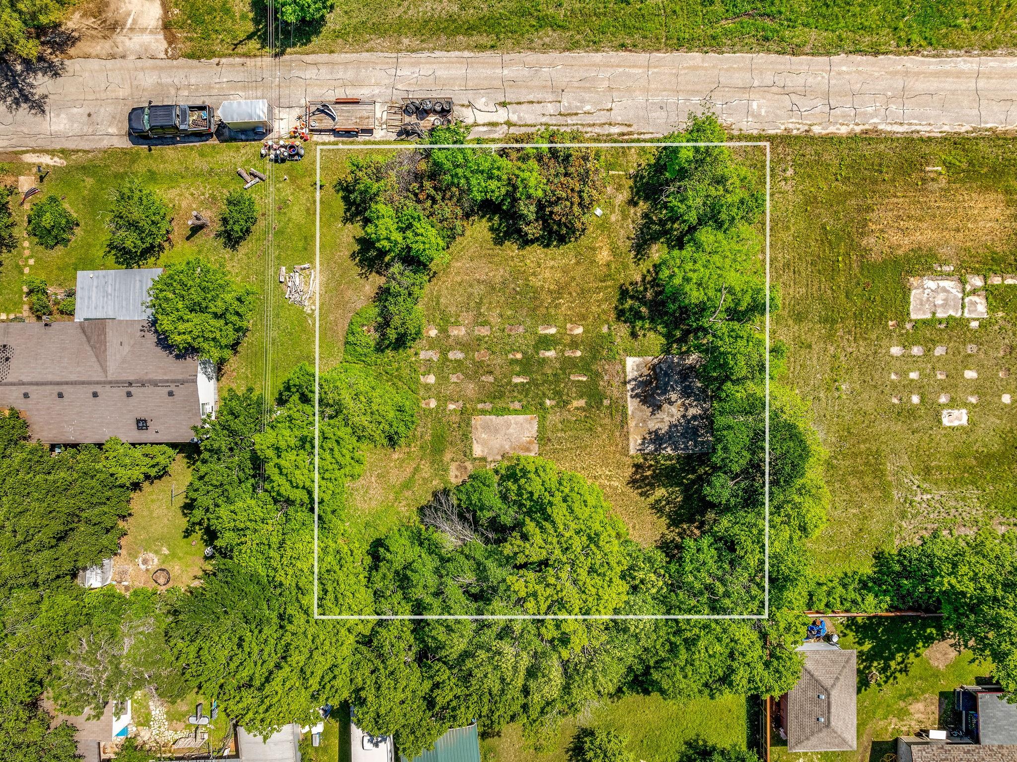 2703 Poplar