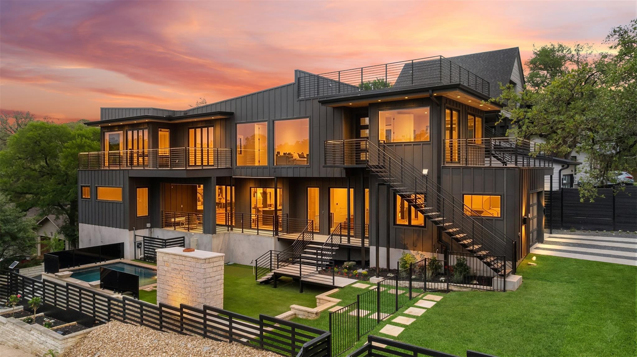 Single Family Residence