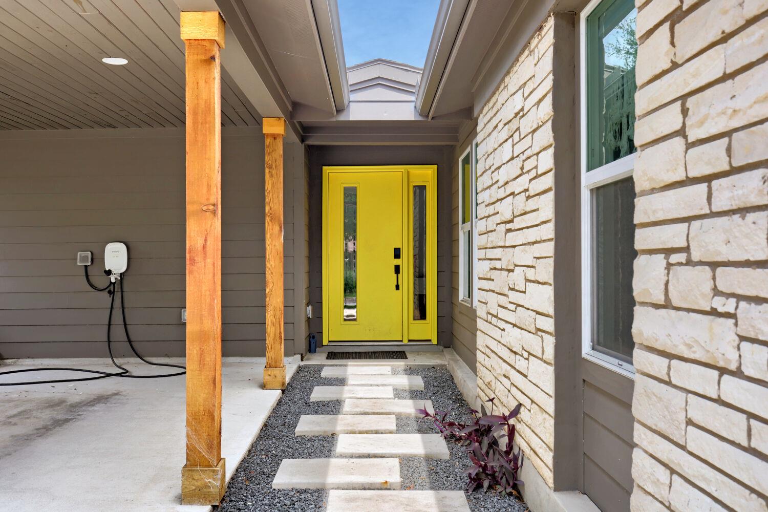 Single Family Residence