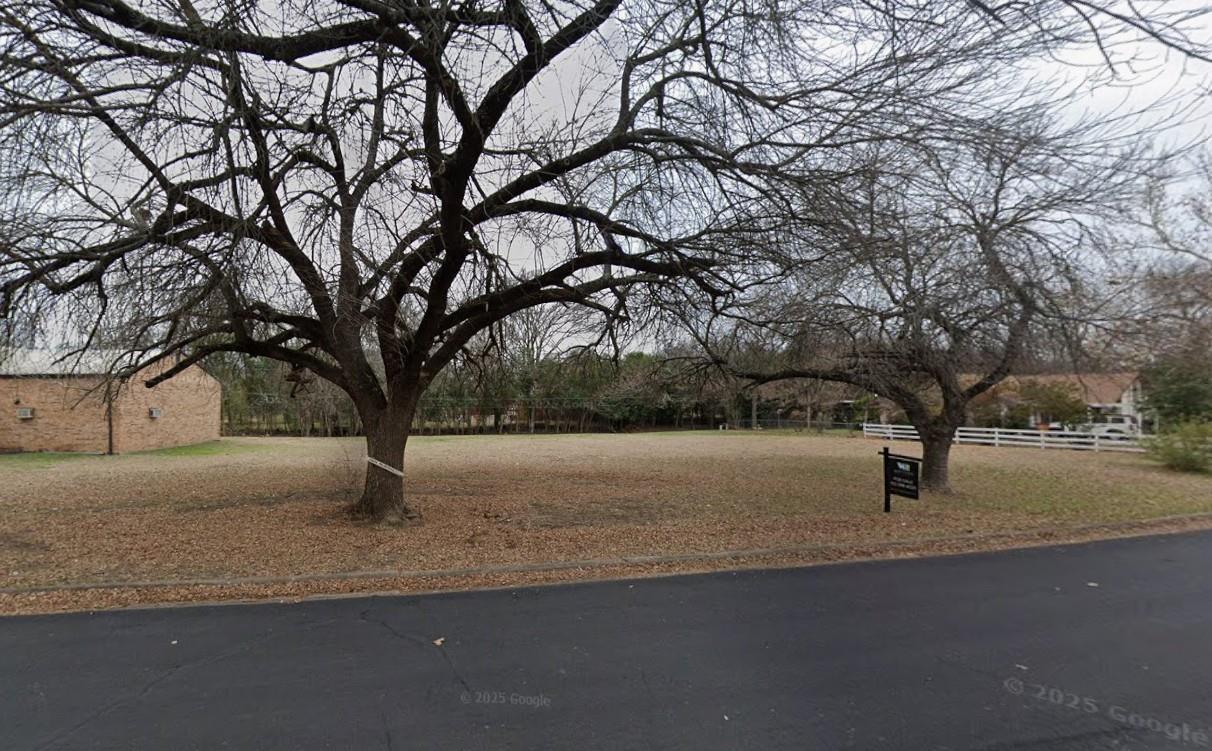Multiple Lots (Adjacent)