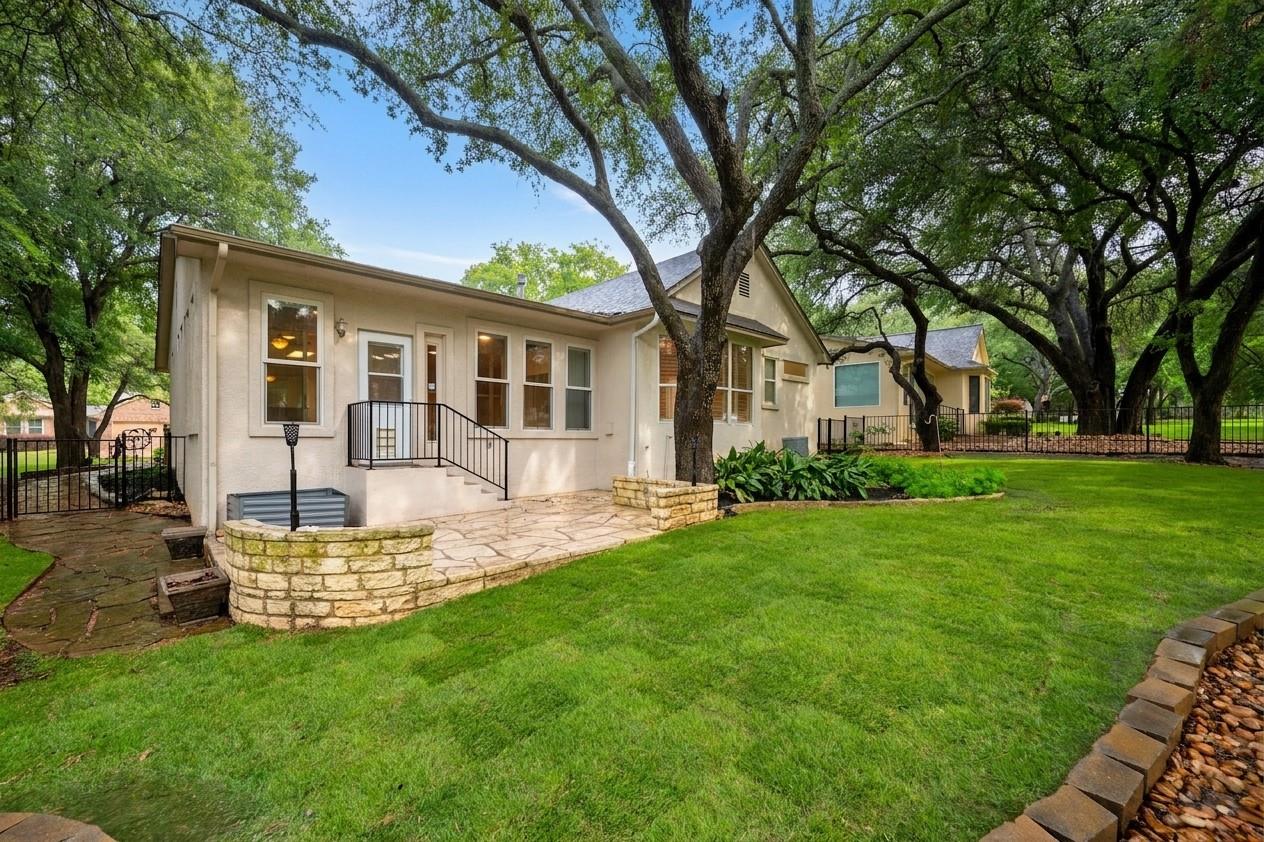 Single Family Residence