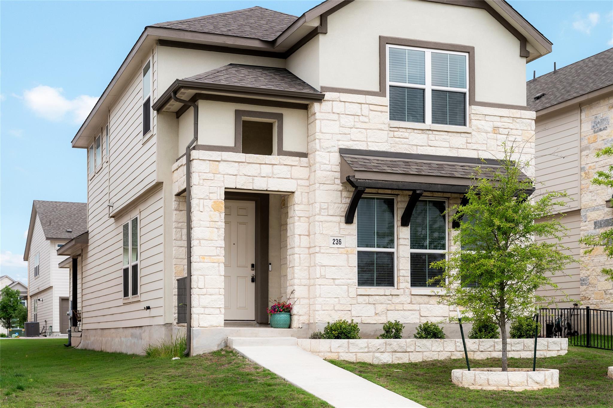 Single Family Residence
