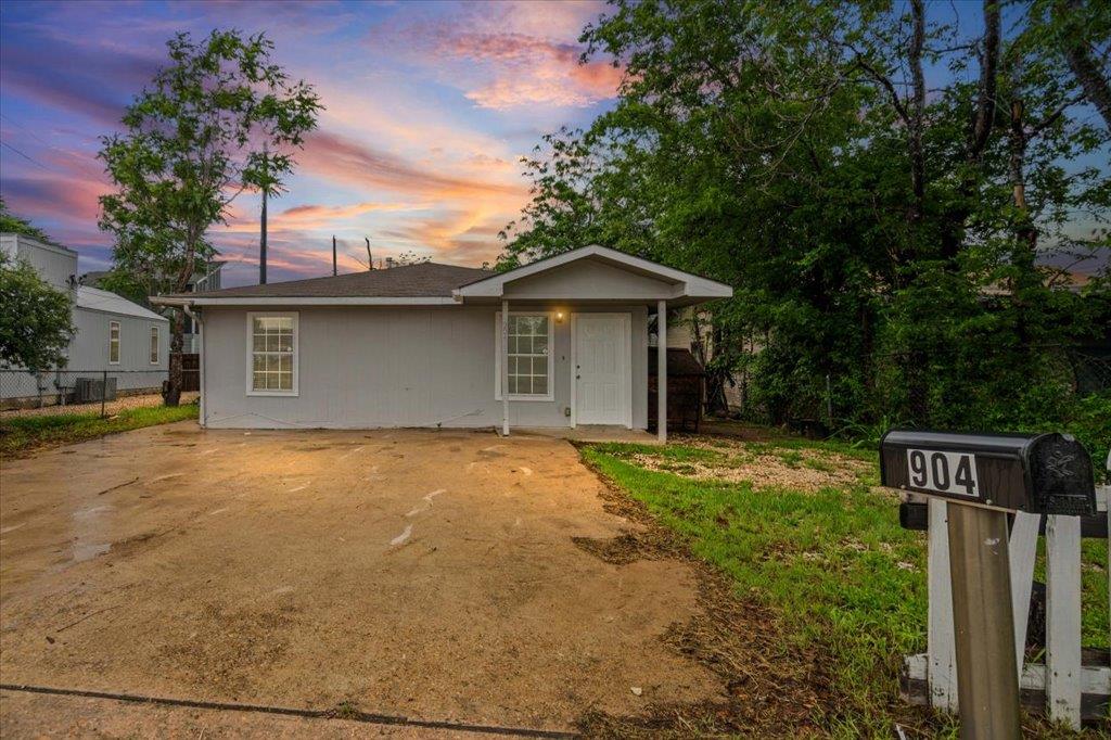 Single Family Residence