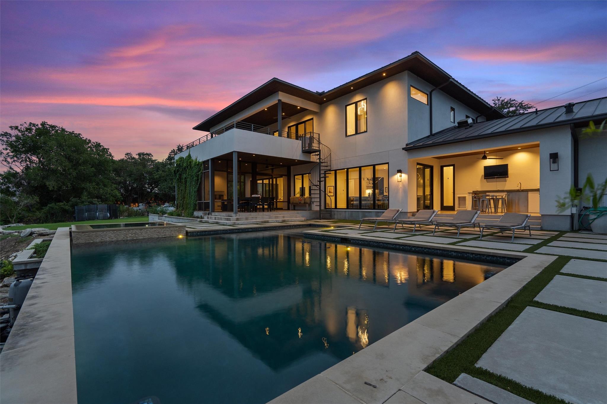 Single Family Residence