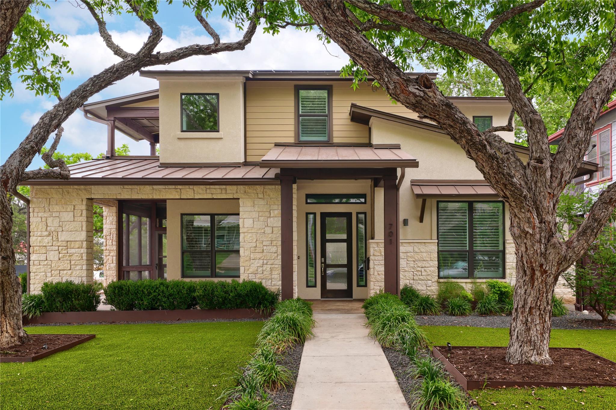 Single Family Residence