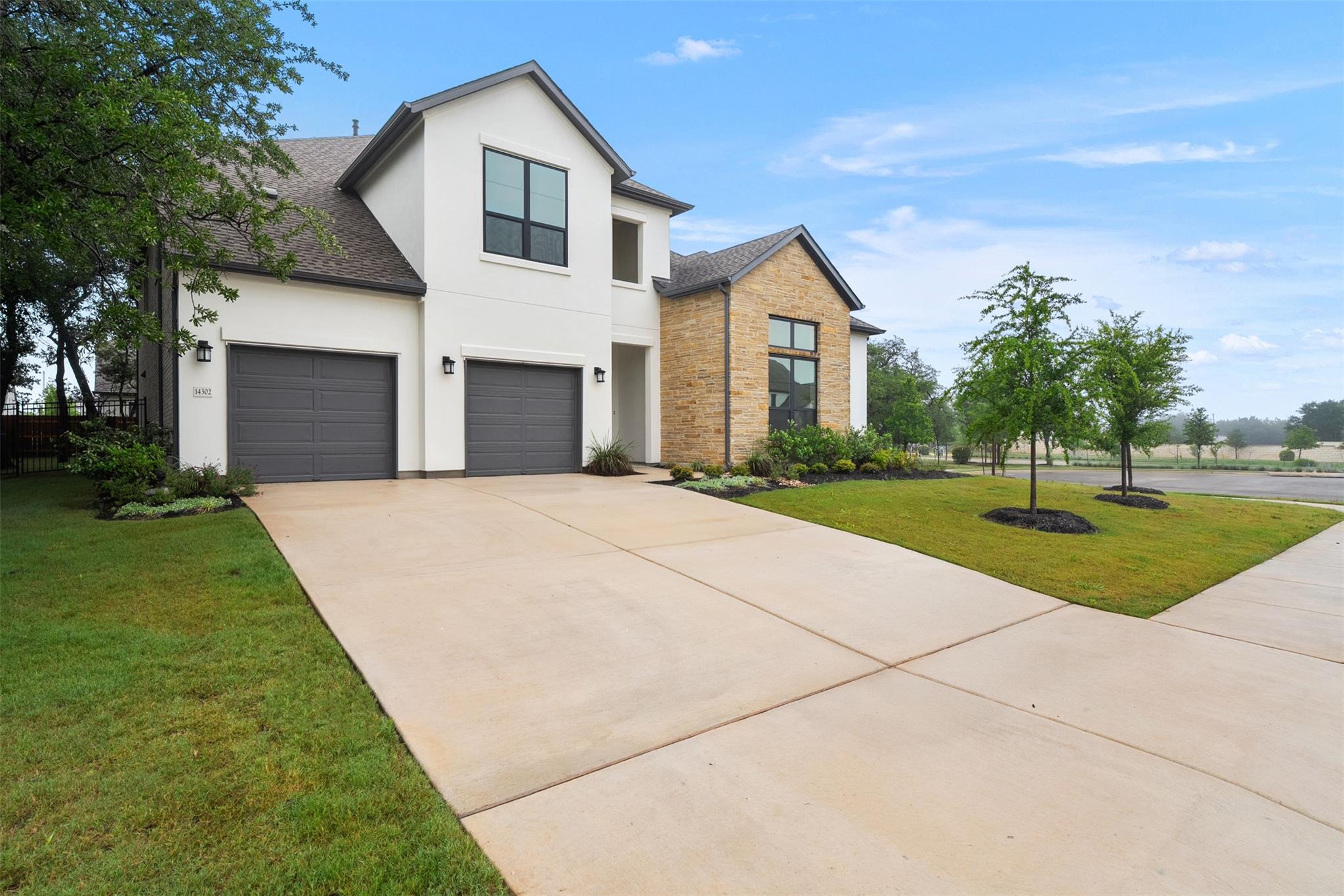 14302 Blooming Meadow