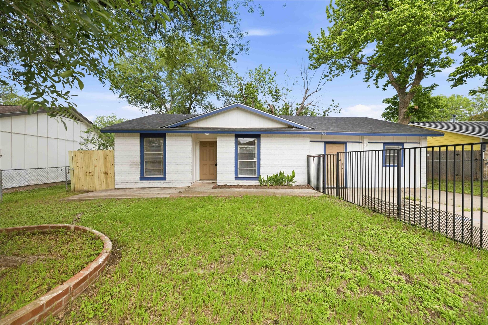 Single Family Residence