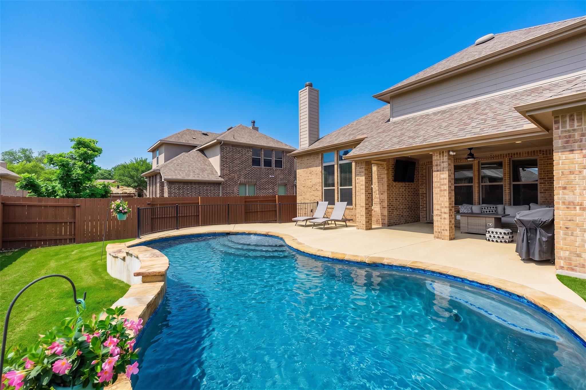 Single Family Residence