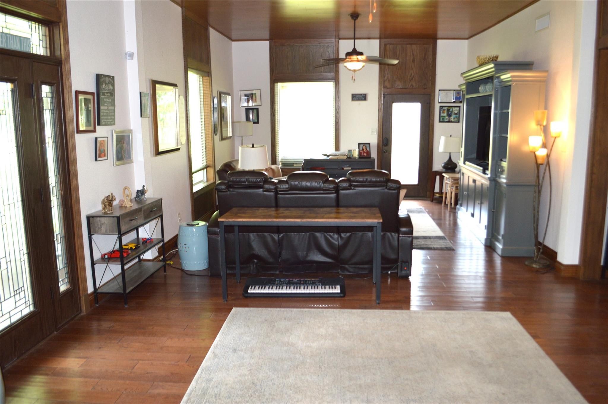 Photo 7