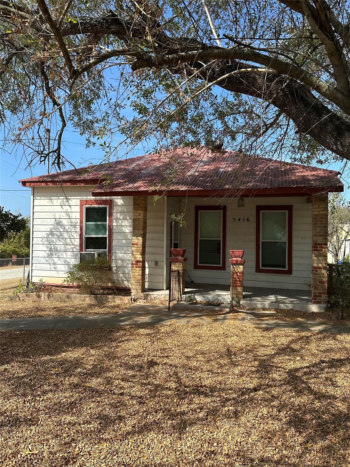 Single Family Residence