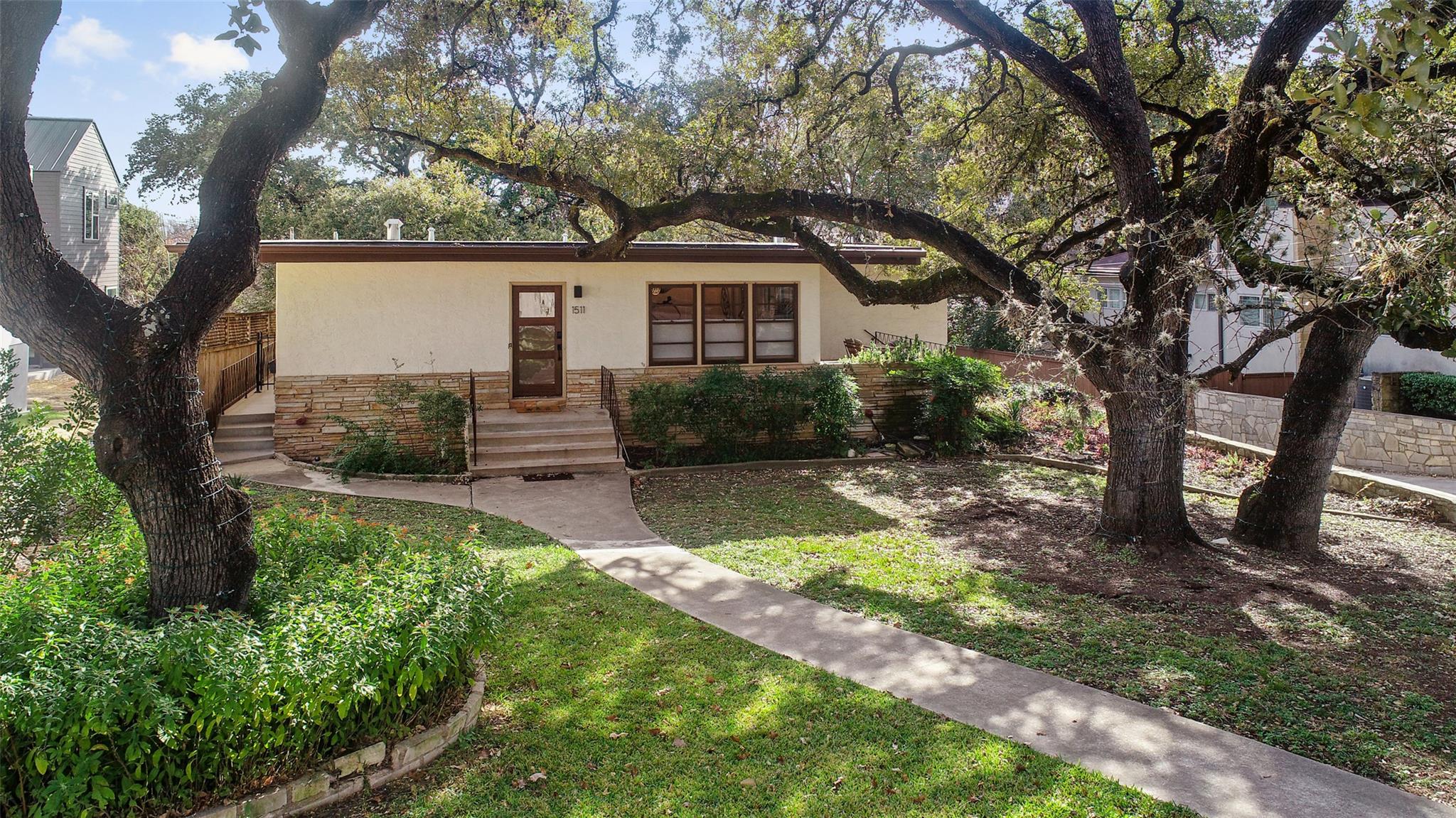Single Family Residence